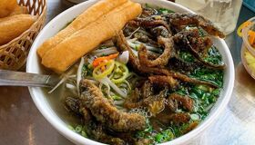 Start your Hanoi Travel with a flavorful bowl